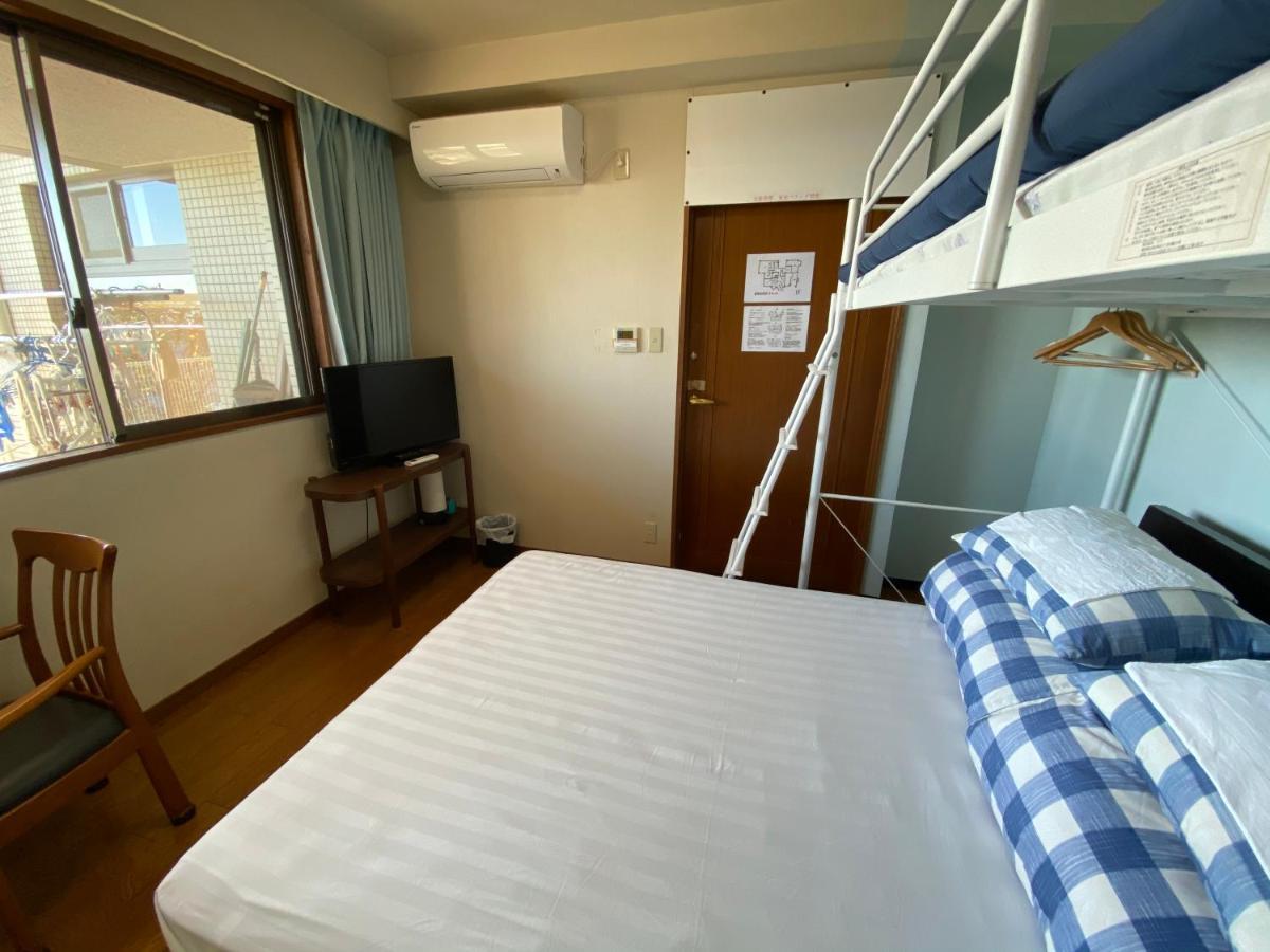 Atami Onsen Guest House Megumi Екстер'єр фото