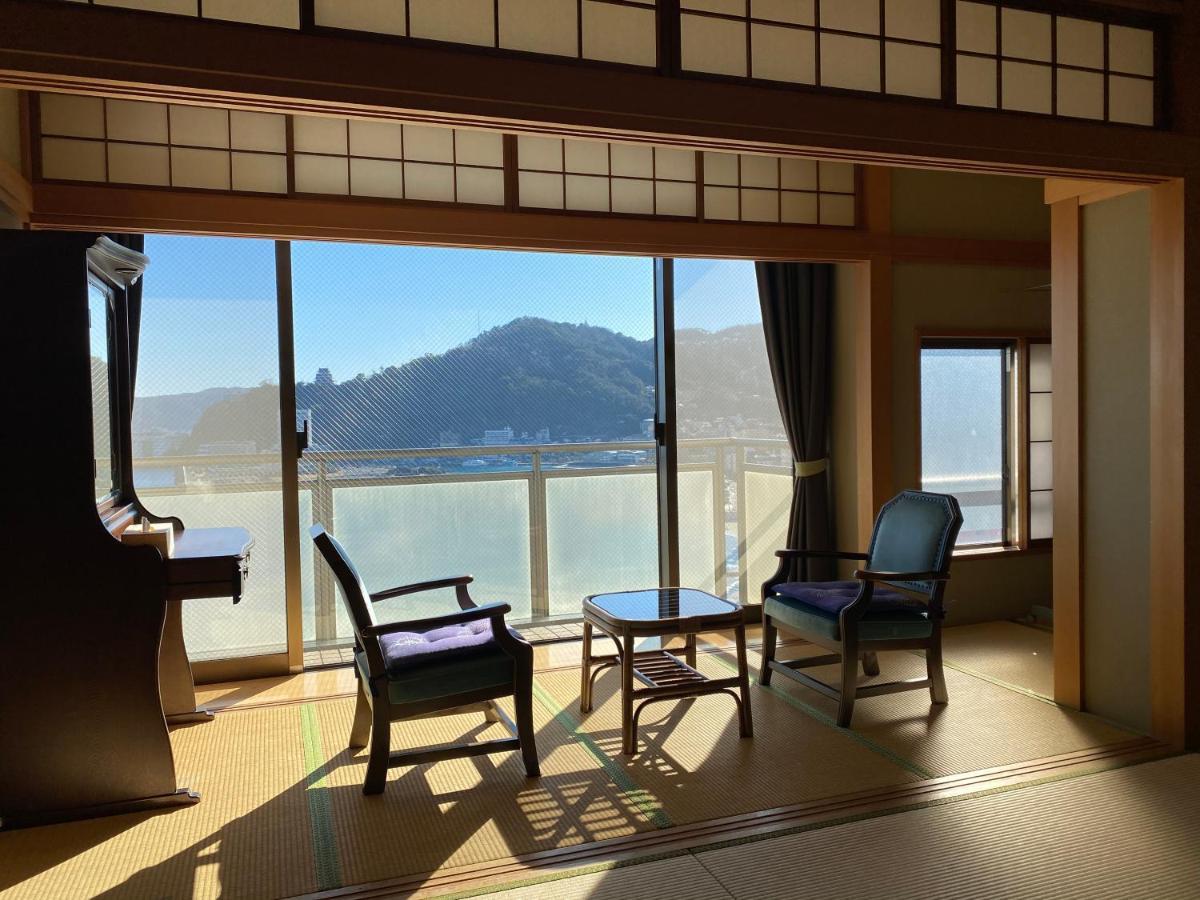 Atami Onsen Guest House Megumi Екстер'єр фото