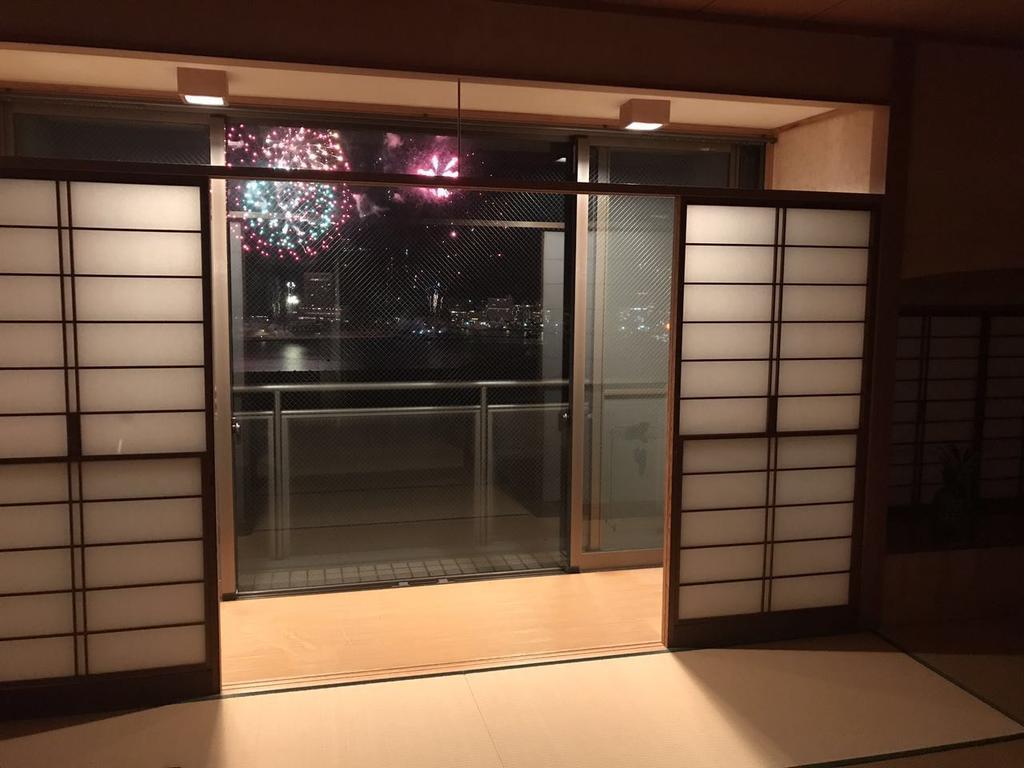 Atami Onsen Guest House Megumi Екстер'єр фото