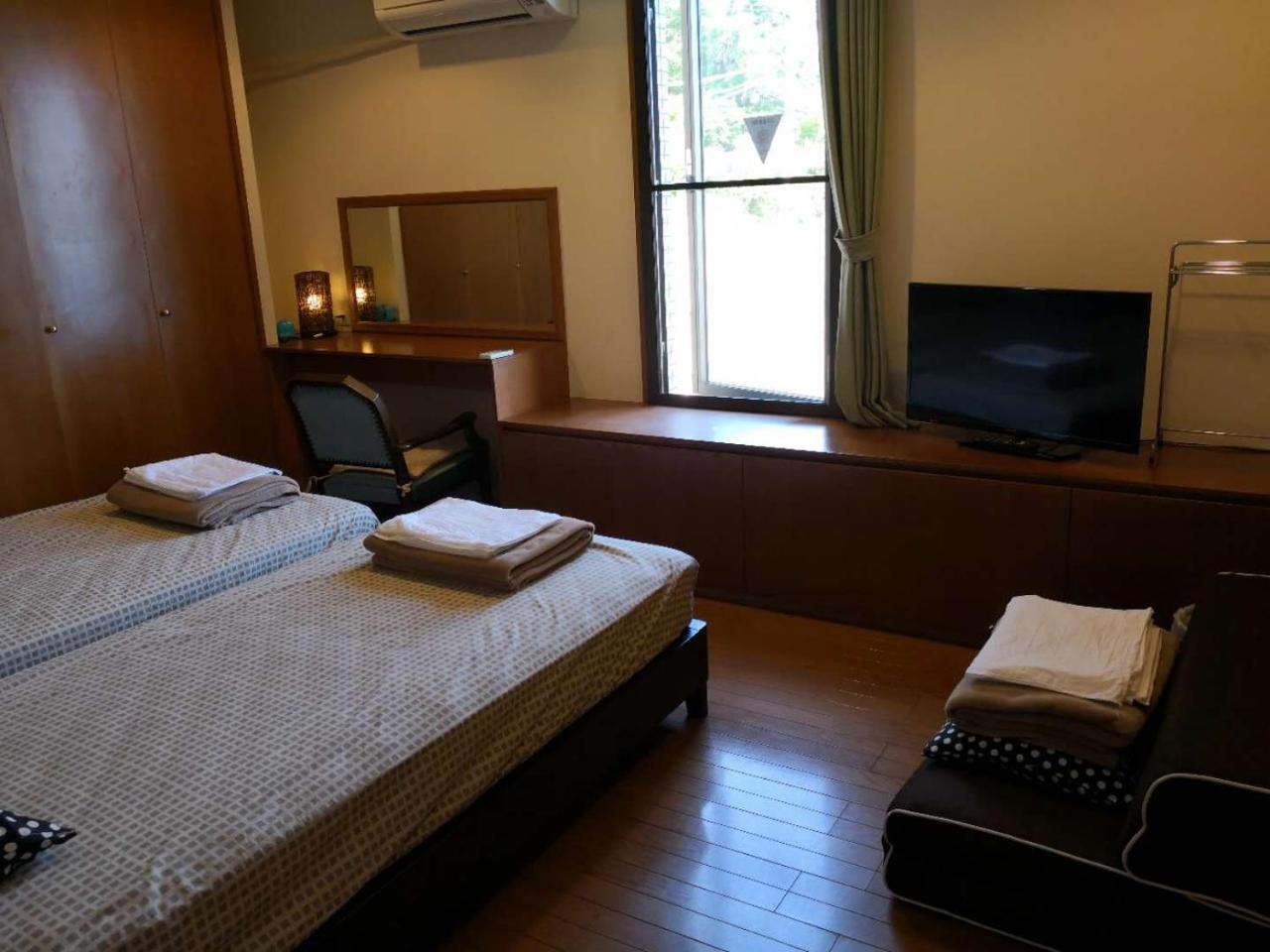 Atami Onsen Guest House Megumi Екстер'єр фото